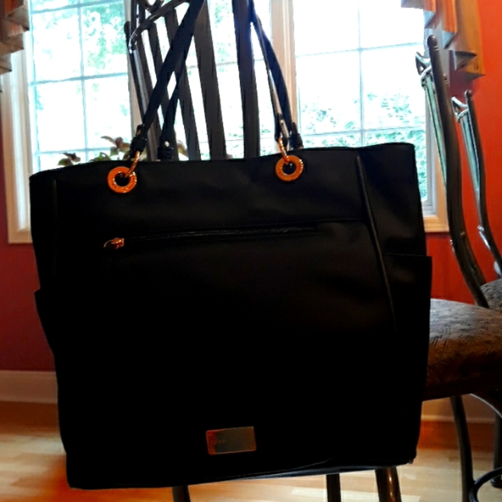 Brand new Tommy Hilfiger Large Black Handbag